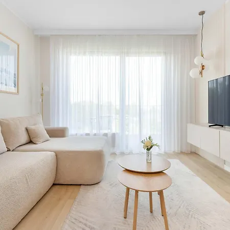 דירה Elegant With Balcony & Air Conditioning In By Renters *
