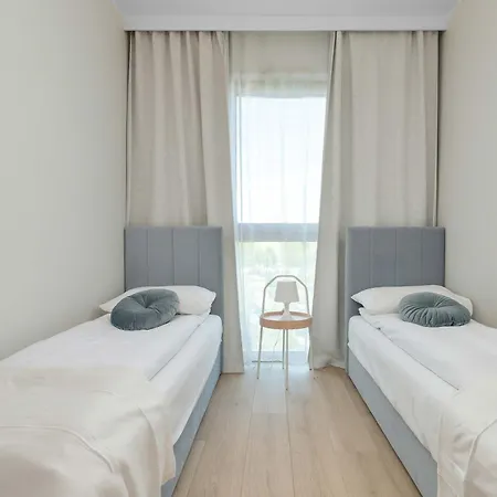 Elegant With Balcony & Air Conditioning In By Renters